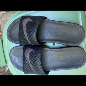 Men’s Nike slides